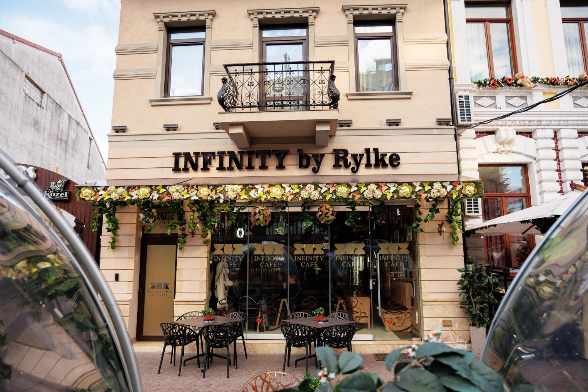 Pensiunea Infinity Târgu Jiu Eksteriør bilde